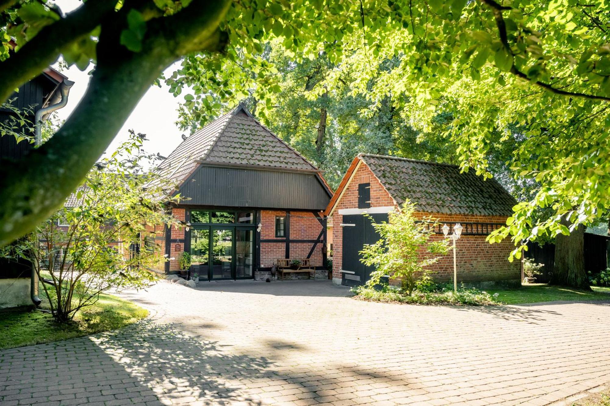 Traumhaftes Anwesen In Der Lueneburger Heide Leilighet Soltau Eksteriør bilde